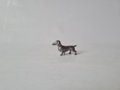 Коллекционная металлическая фигурка собаки "Такса", 3см x 5см, Германия